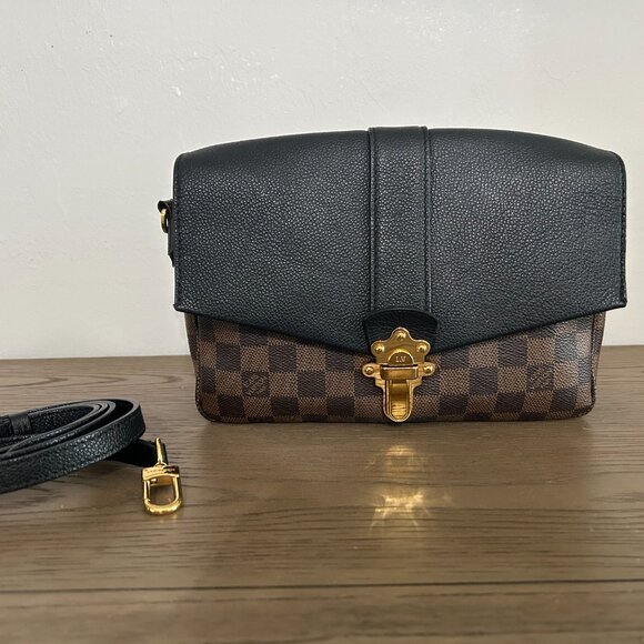 Guaranteed Authentic Louis Vuitton Clapton PM Damier Ebene Crossbody Canvas Noir - Picture 1 of 13